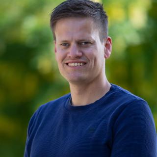 Portrettfoto Espen Rørvik Tjøstolvsen